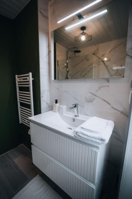 Le Bertrand • Le Raffinement En Coeur De Ville Châteauroux 외부 사진
